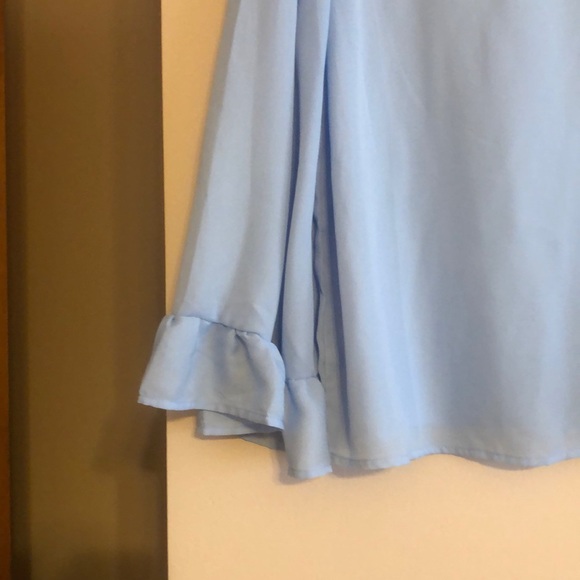 Blouse - Picture 2 of 3